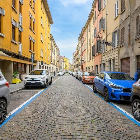 Skylight Duplex In Historic Center * パルマ