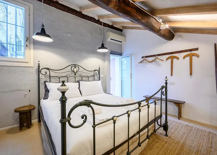 Apartament Skylight Duplex In Historic Center